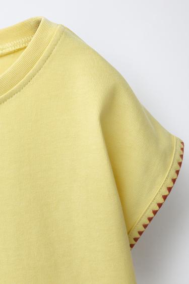 ENSEMBLE T-SHIRT ET BERMUDA EN CONTRASTE - Jaune clair de Zara - Image 2