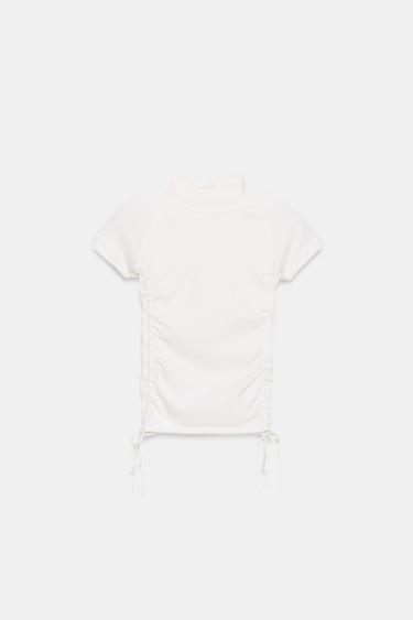 CAMISETA FRUNCES AJUSTABLES - Crudo de Zara