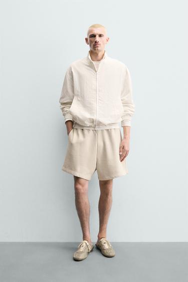 VASKEDE JOGGER-BERMUDA SHORTS MED TEKSTPRINT - råhvid fra Zara