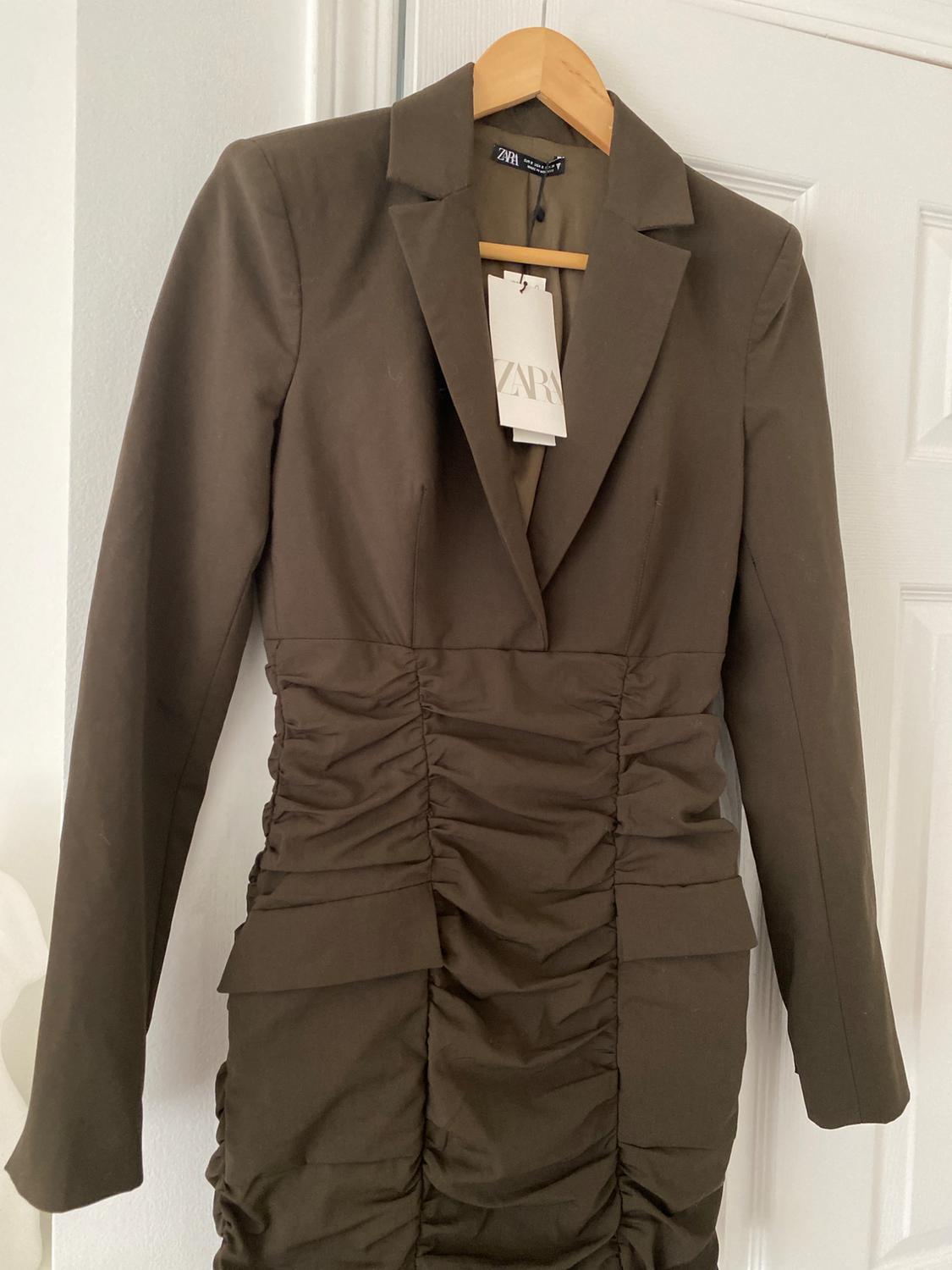 VESTIDO BLAZER DRAPEADOS - Image 3