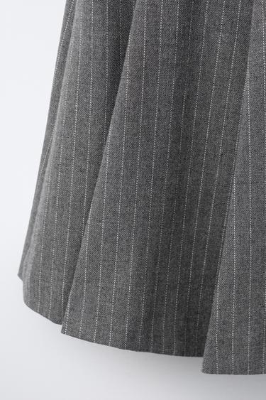 JUPE-SHORT RAYURES - Gris anthracite de Zara - Image 3