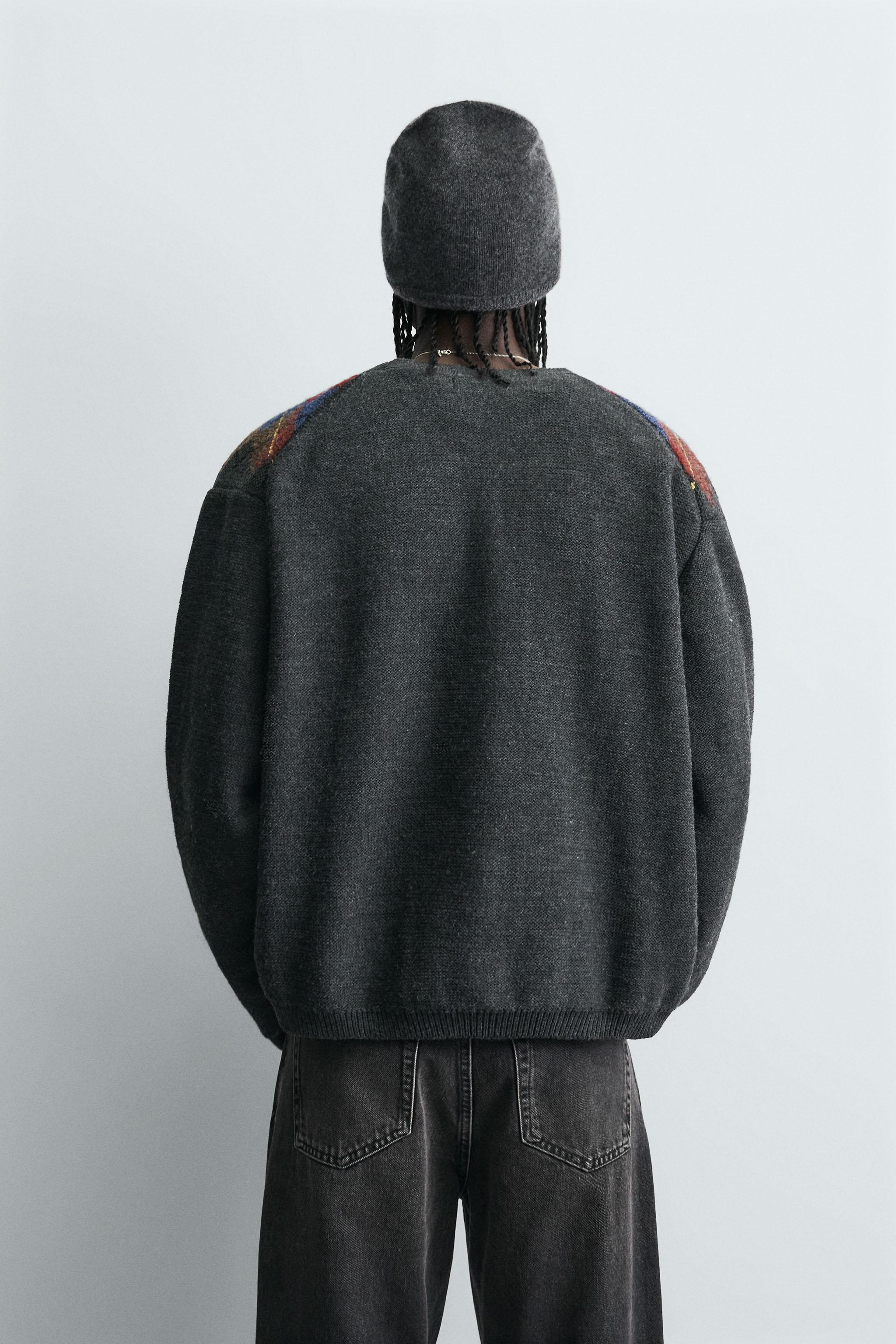 DIAMOND JACQUARD CARDIGAN