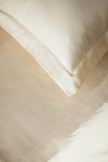 DRAP PLAT SATIN FESTON (300 FILS) - Beige de Zara - Image 2