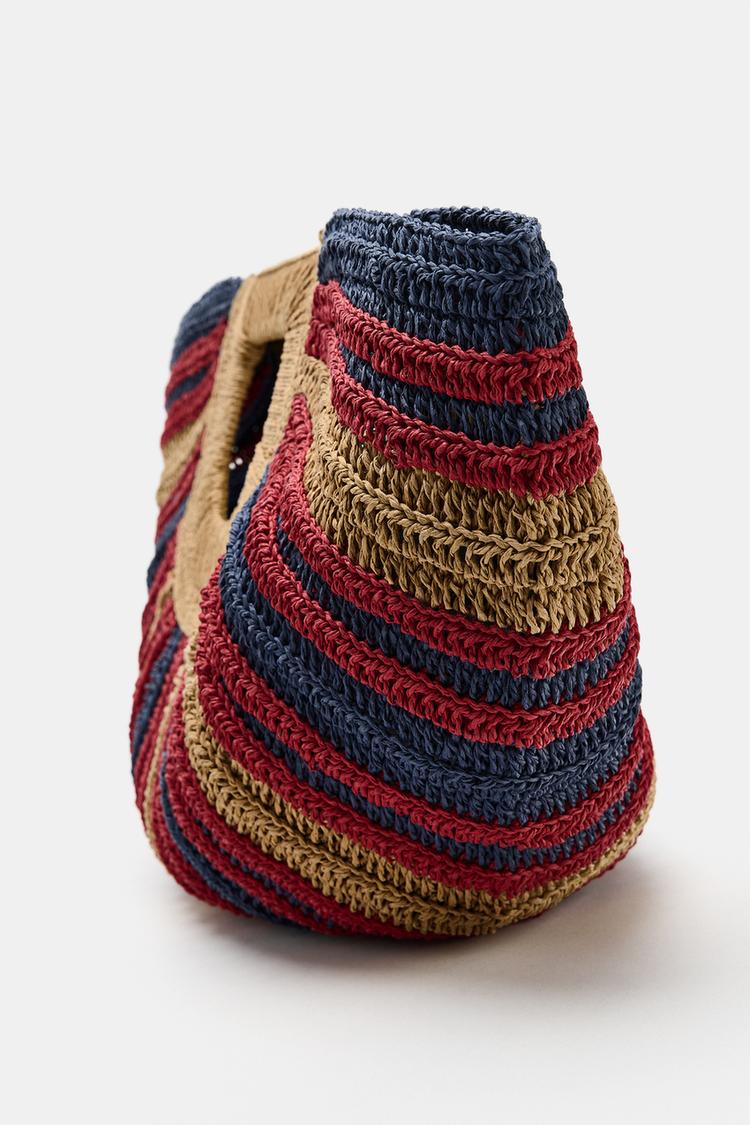 BOLSA CON ESTAMPADO DE EFECTO TRENZADO 5
