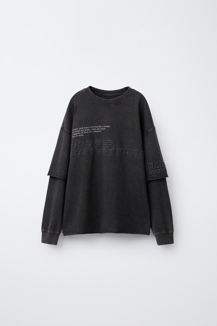 Kok futbolkada uxlayotgan qoramagiz qizni sikdim