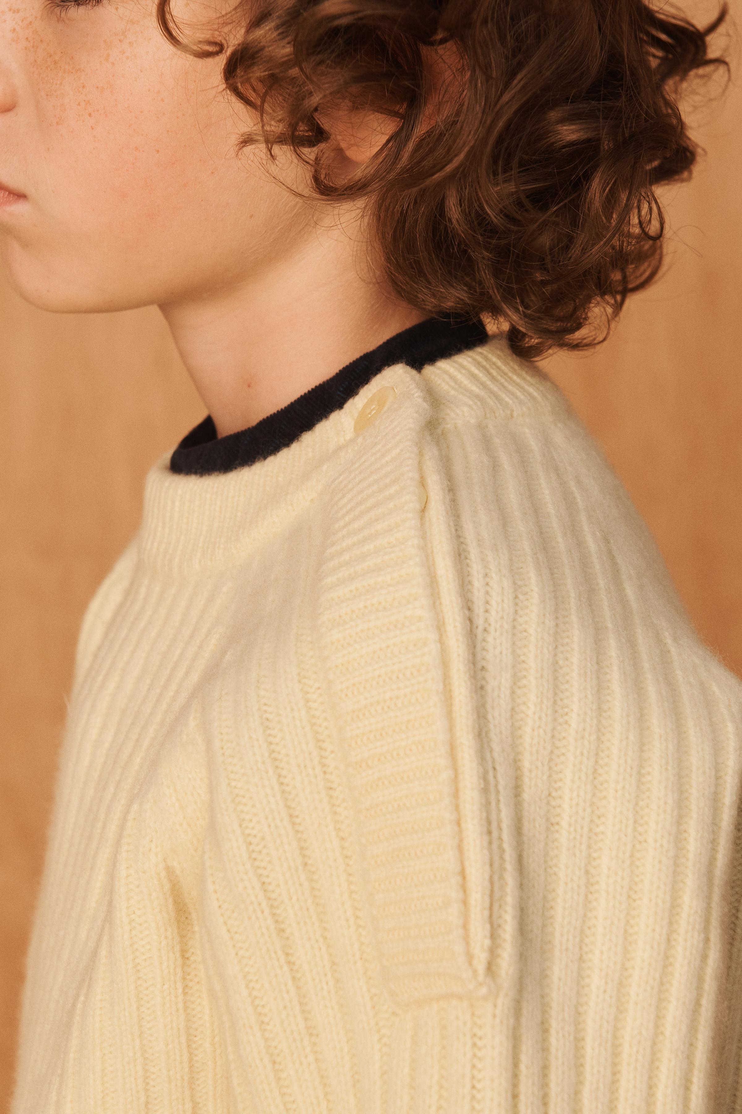 PULL 100 % LAINE CANNELÉ BOUTONS ÉDITION LIMITÉE