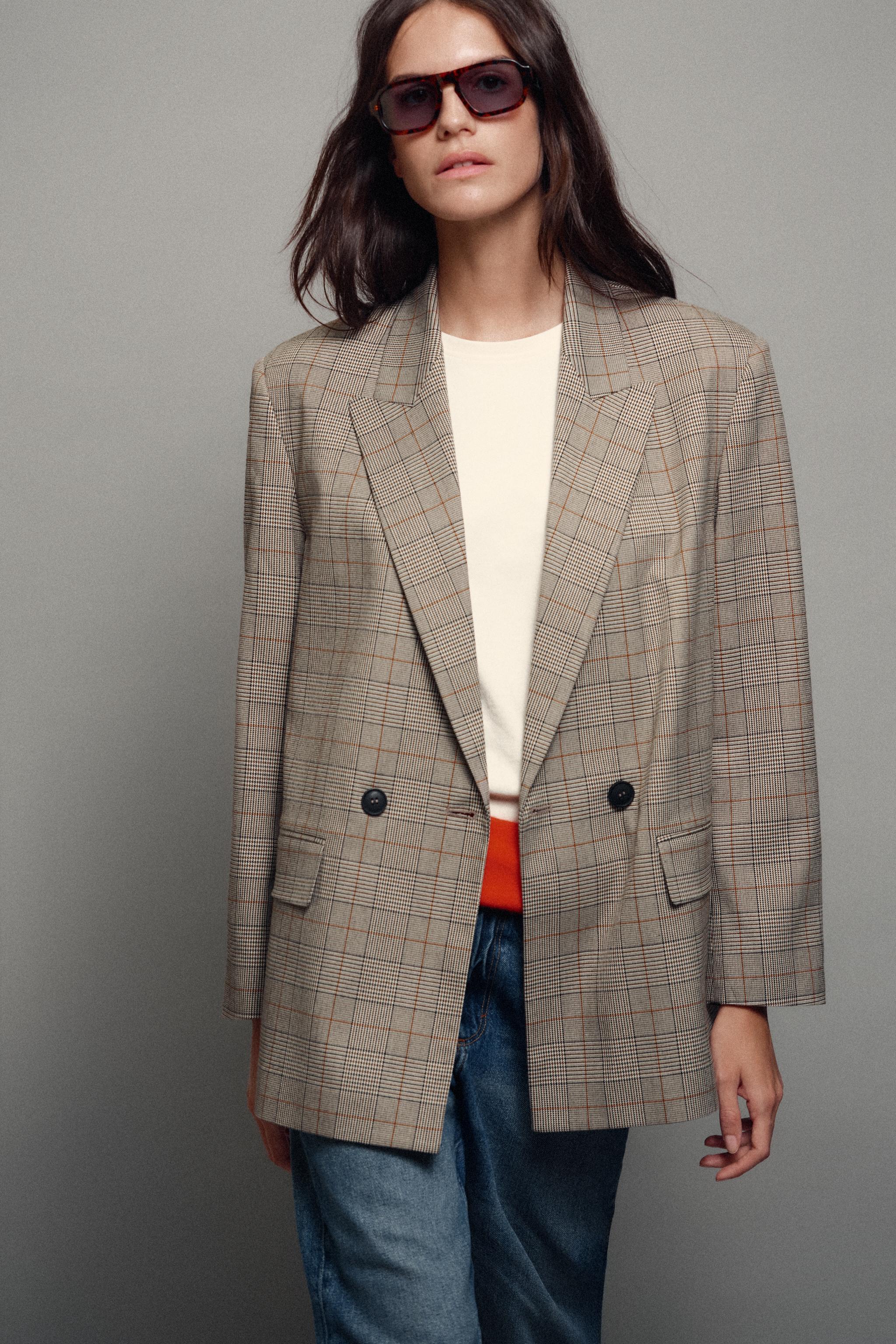 OVERSIZED DOUBLE-BREASTED BLAZER