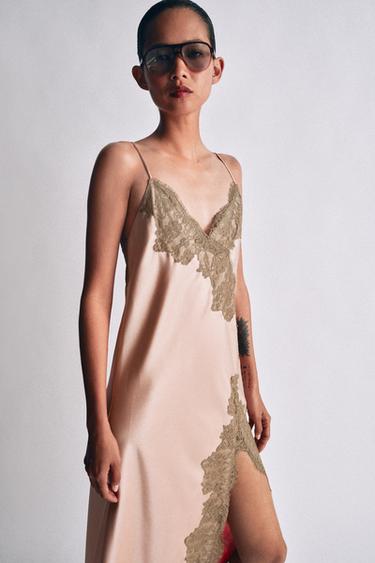 VESTIDO SATINADO ENCAJE ZW COLLECTION - Rosa empolvado de Zara