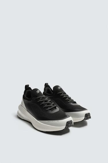 ZAPATILLA DE CORRER - Negro de Zara