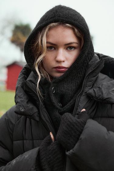КАПЮШОН С ШАРФОМ И ПУГОВИЦАМИ — ЧЕРНЫЙ от Zara — изображение 0