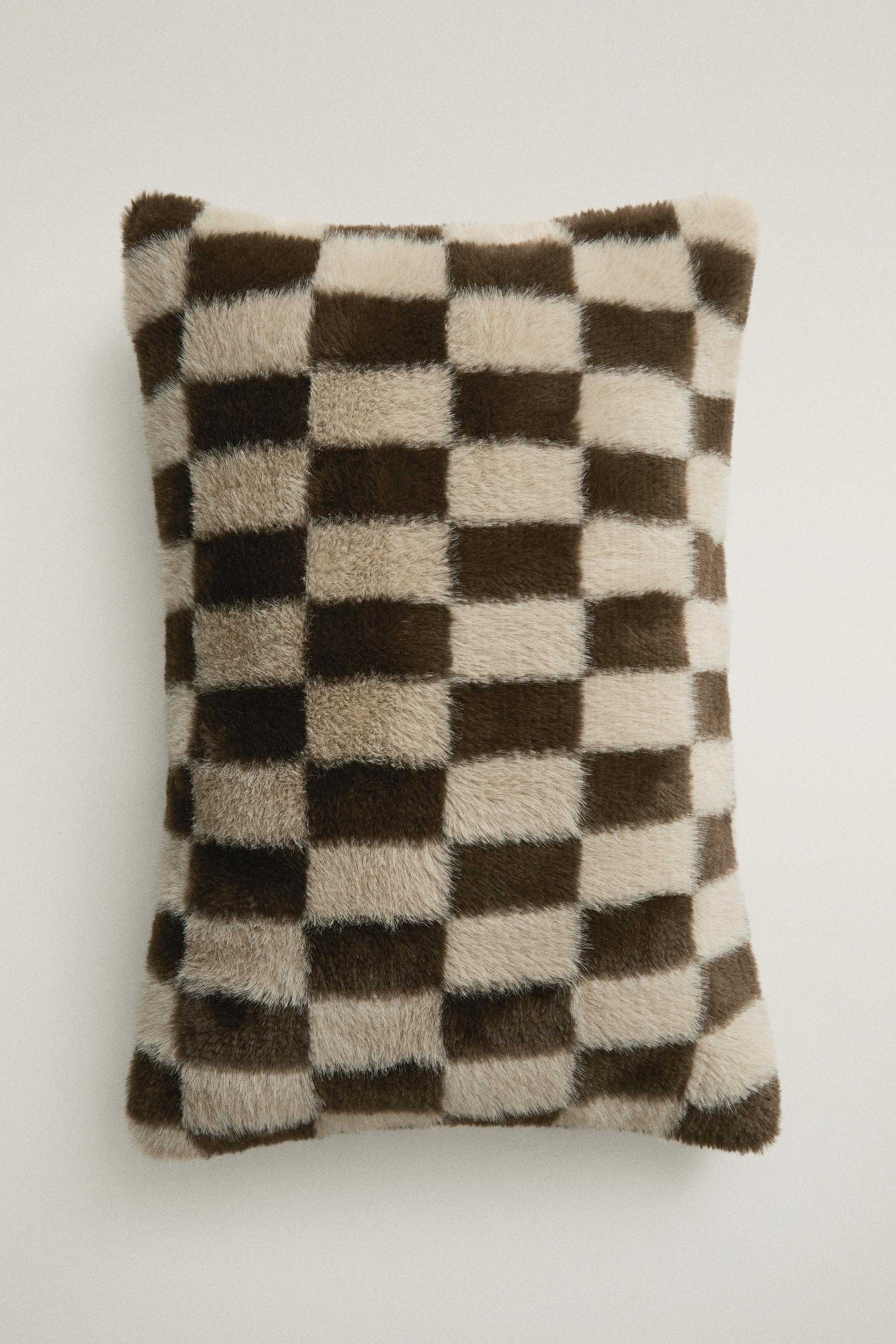 CHECKERBOARD FUR THROW PILLOW COVER