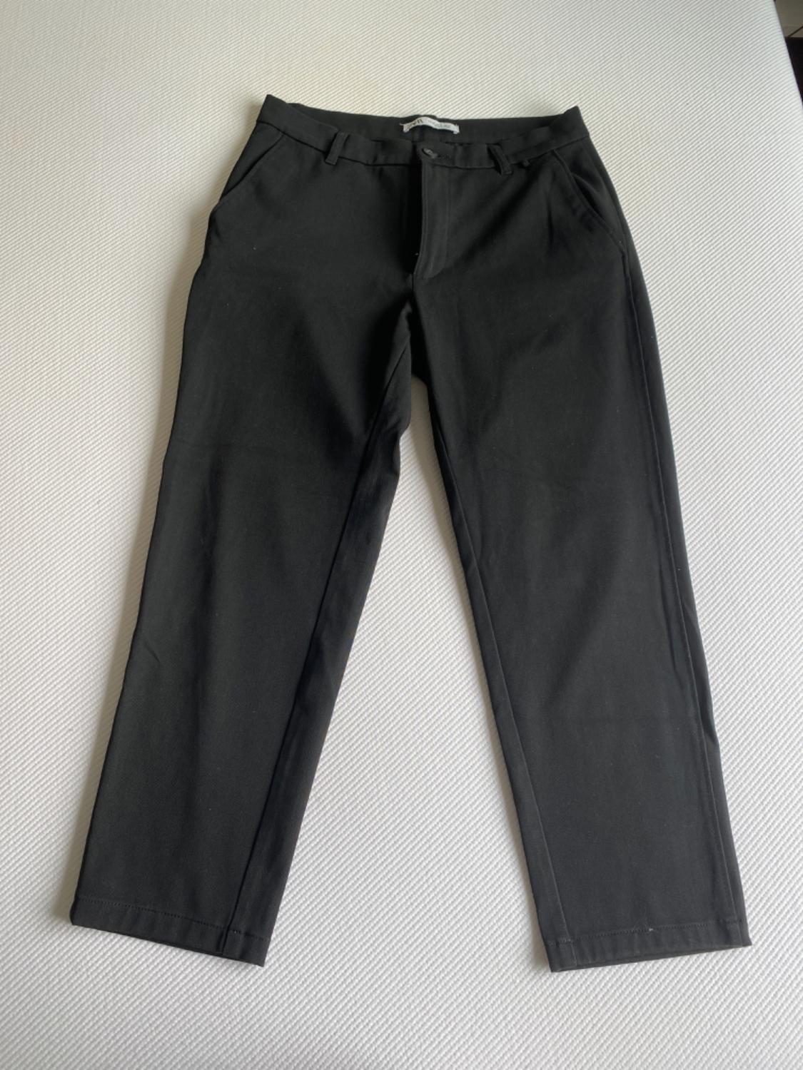 SLIM FIT CHINOS