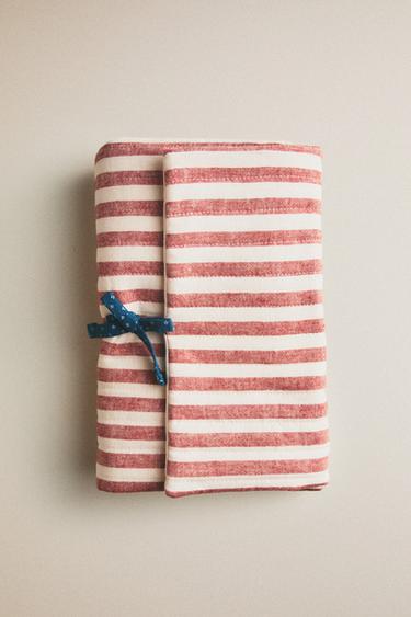 PORTABLE STRIPED BABY CHANGING MAT - Brick by Zara