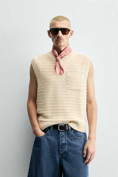 TEXTURED KNIT VEST WITH POCKET - Beige by Zara