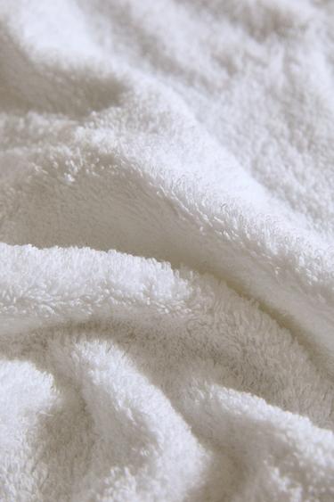PREMIUM COTTON BATH TOWEL (600 GXM²) - White by Zara - Image 3