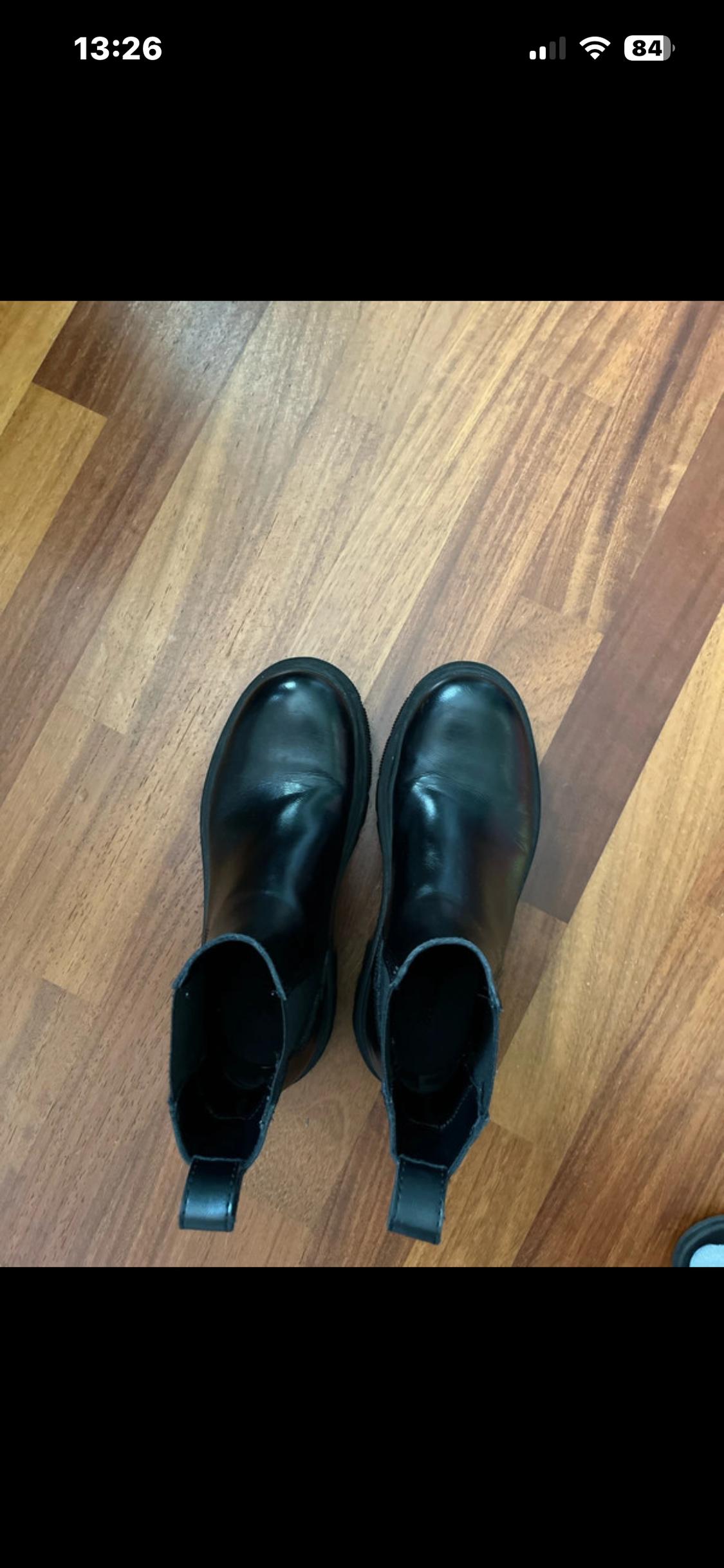 CHELSEA BOOTS - Image 3