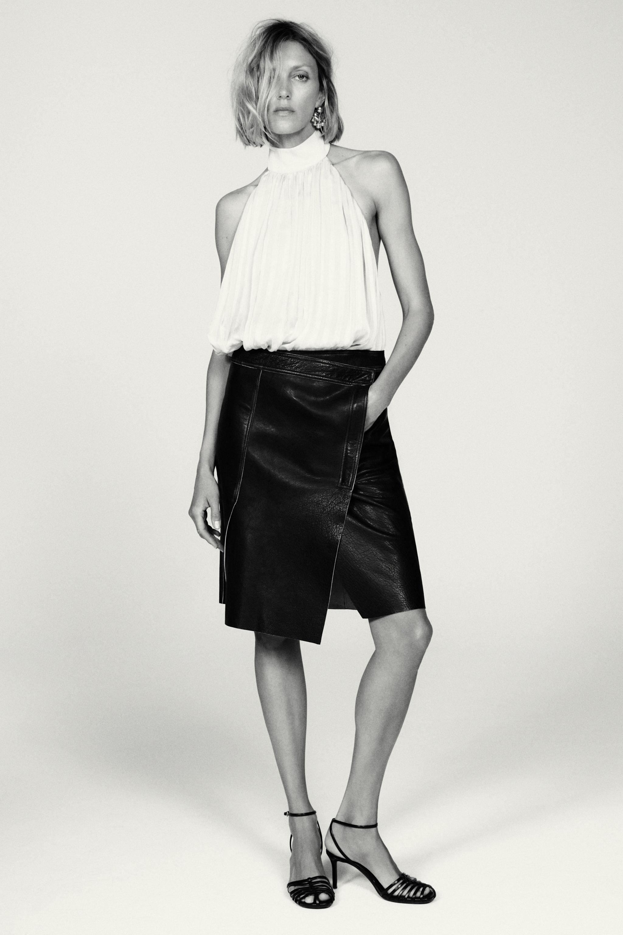 ZW COLLECTION PİLİLİ HALTER YAKA TOP