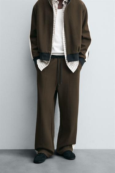 PANTALÓN JOGGER BANDA CONTRASTE - Verde / Crudo de Zara