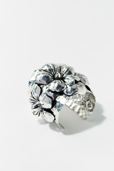 FLOWER BANGLE BRACELET - Silver by Zara