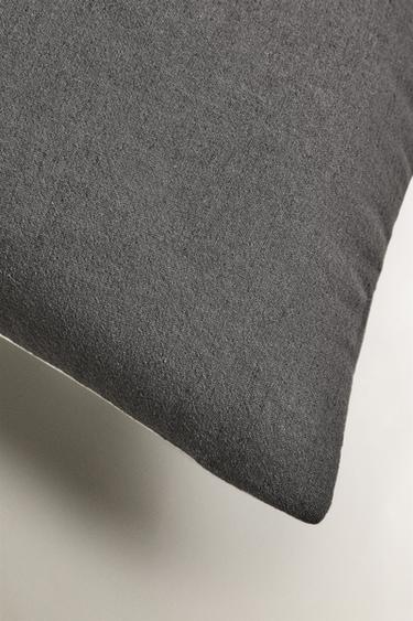 HOUSSE DE COUSSIN ÉDREDON LIN COTON - Gris foncé de Zara - Image 1