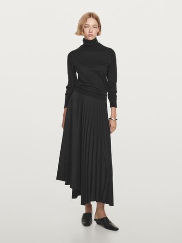 Zara Asymmetric box pleat skirt - Black