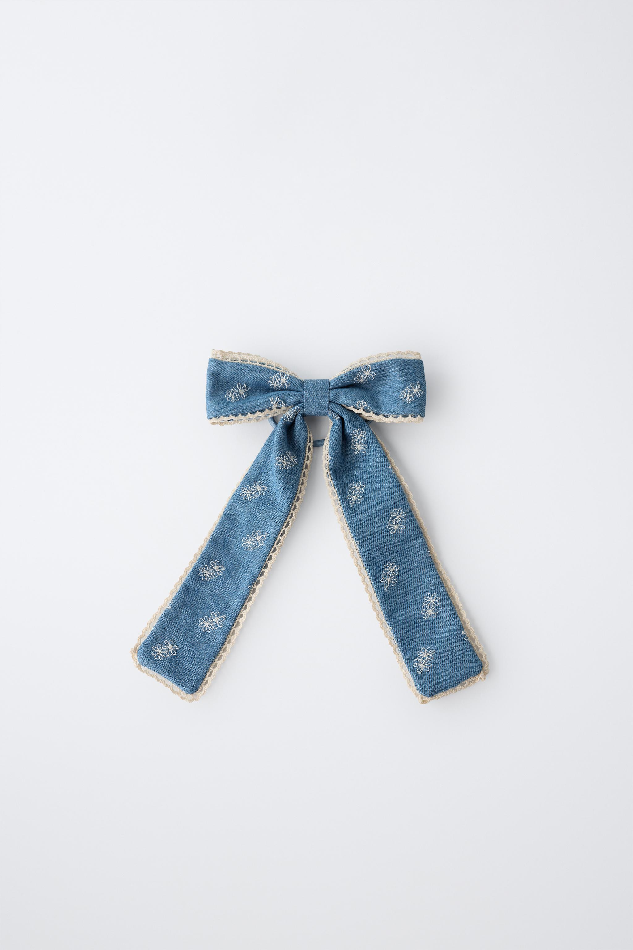 EMBROIDERED DENIM BOW HAIR CLAW — Blue