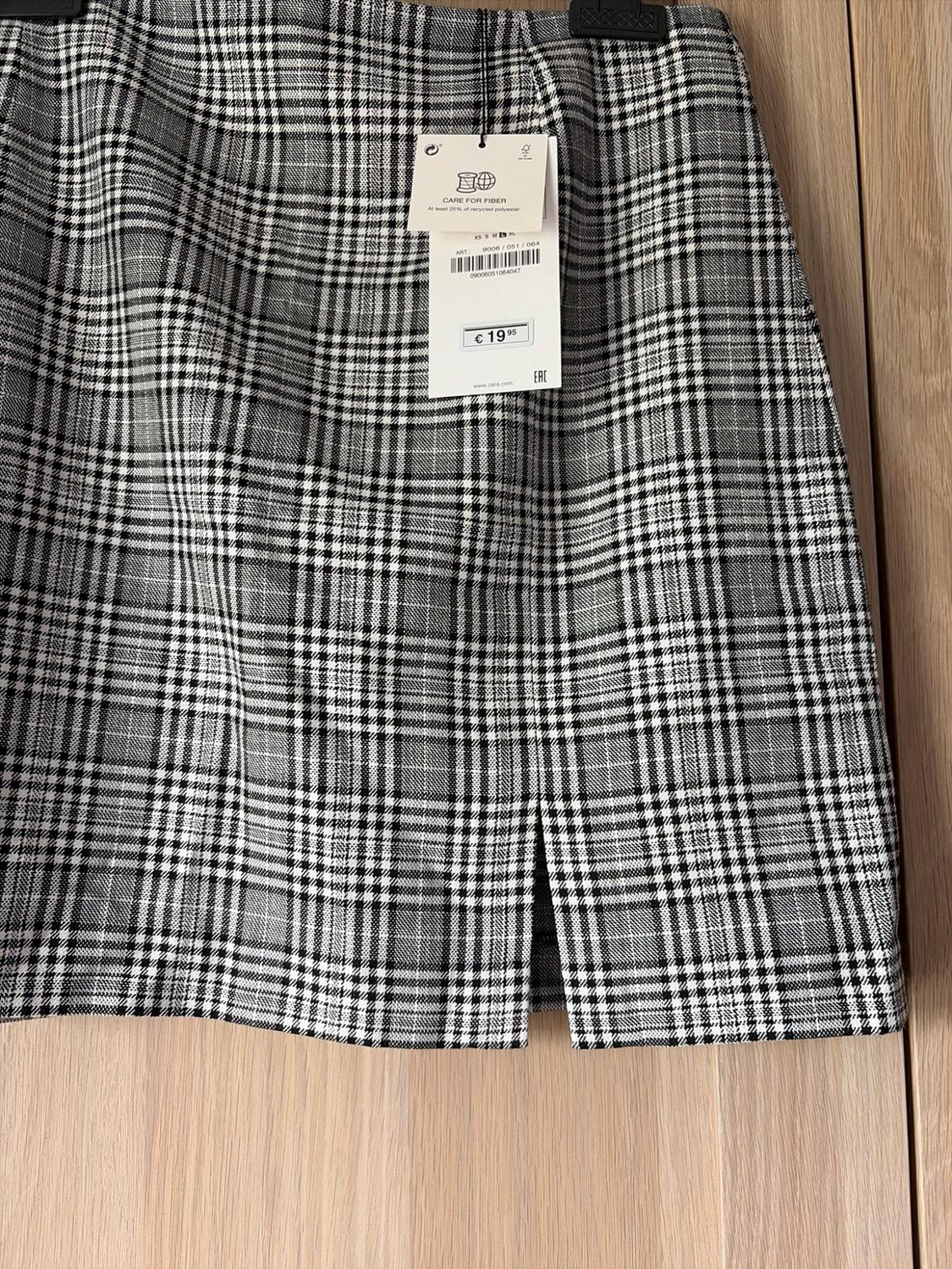 CHECK MINI SKIRT - Image 2