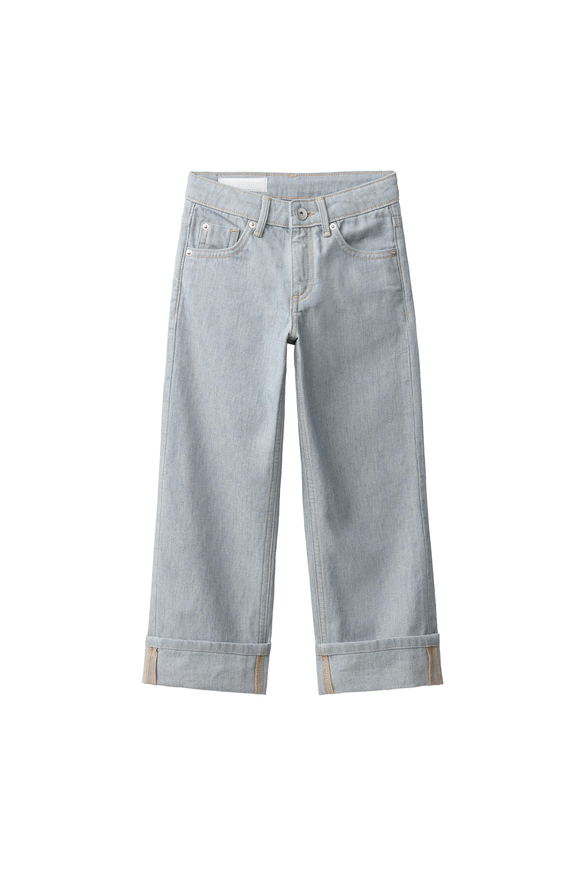 STRAIGHT LEG JEANS