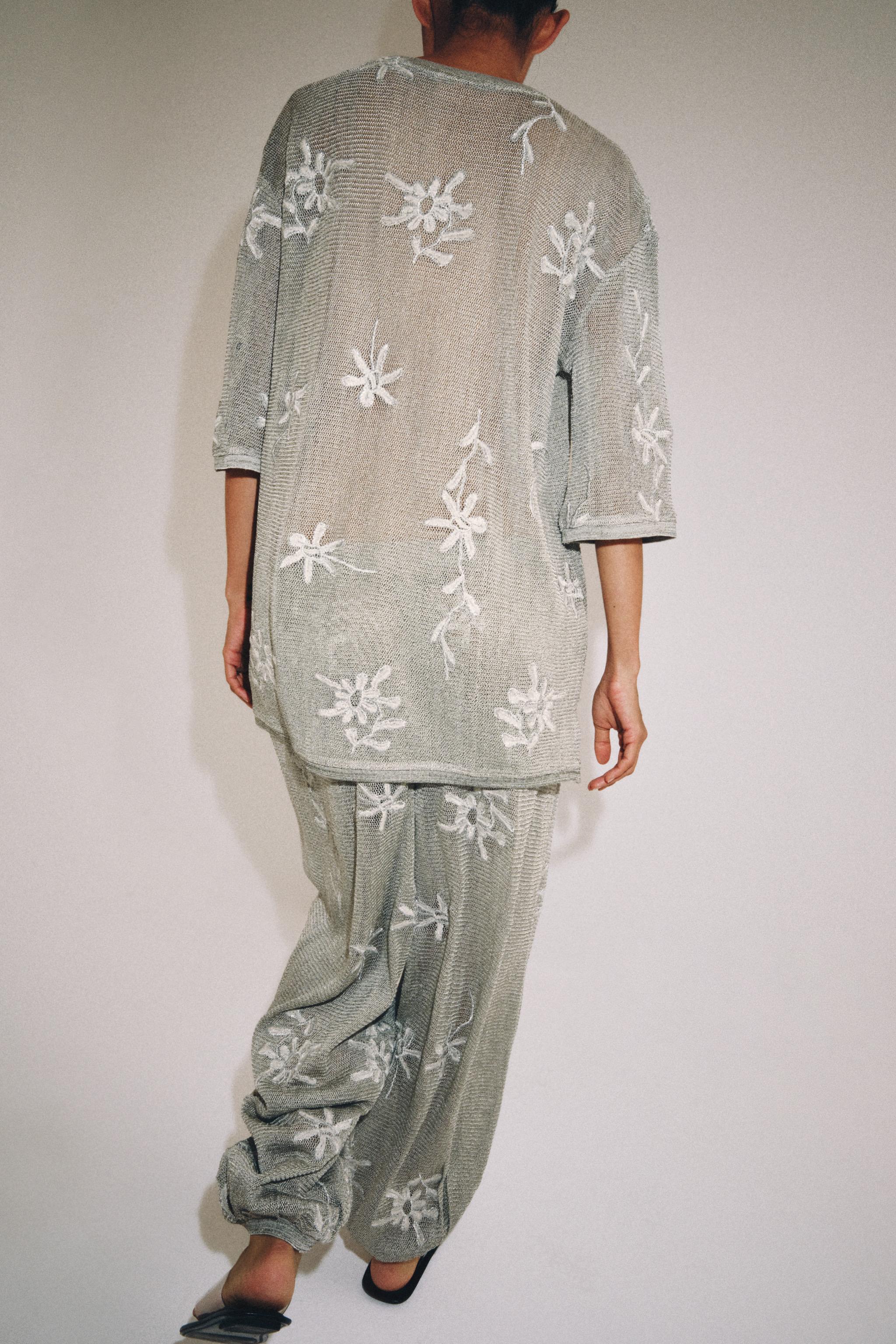 METALLIC THREAD BALLOON KNIT PANTS