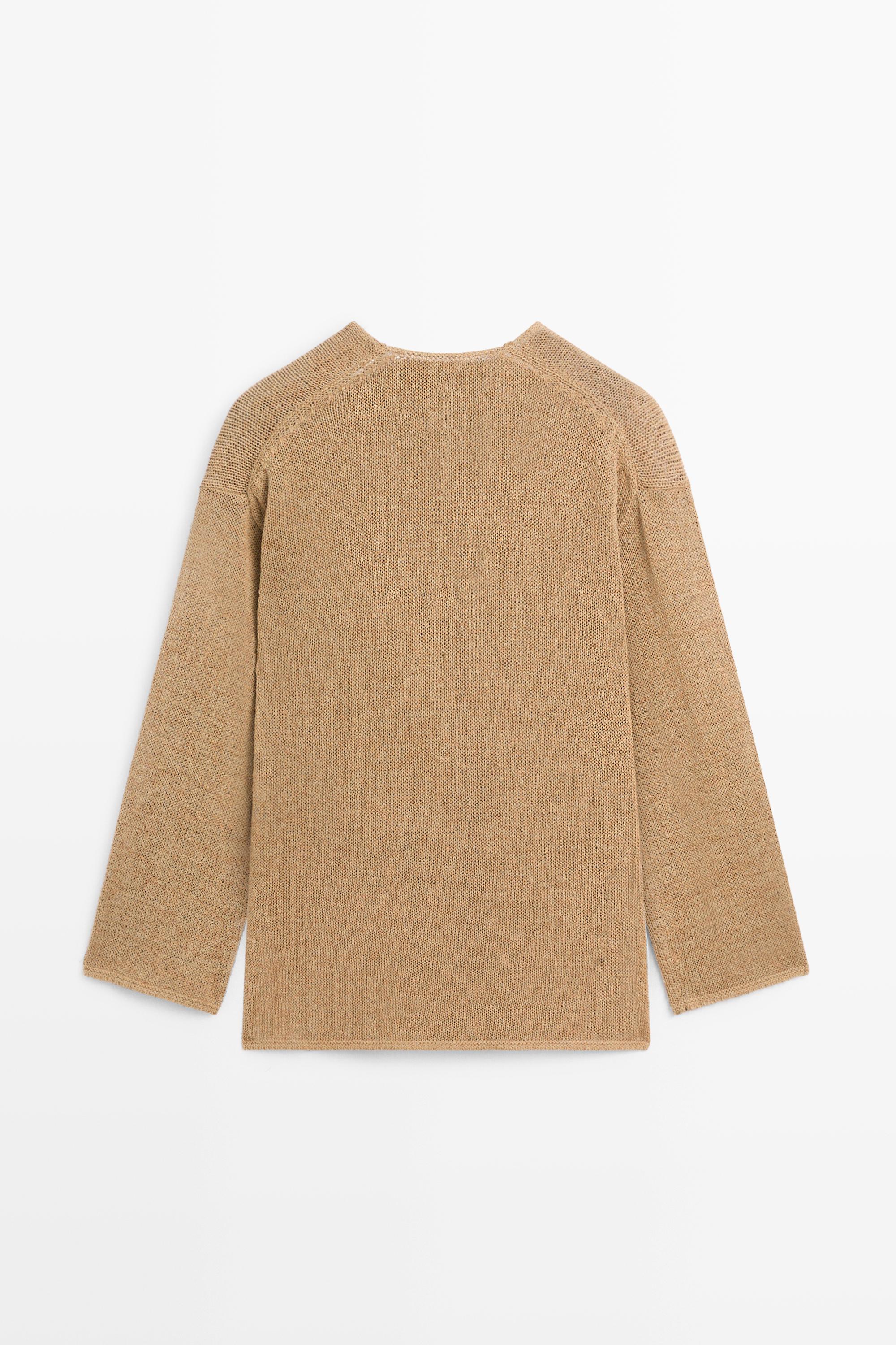 Long knit V-neck cardigan