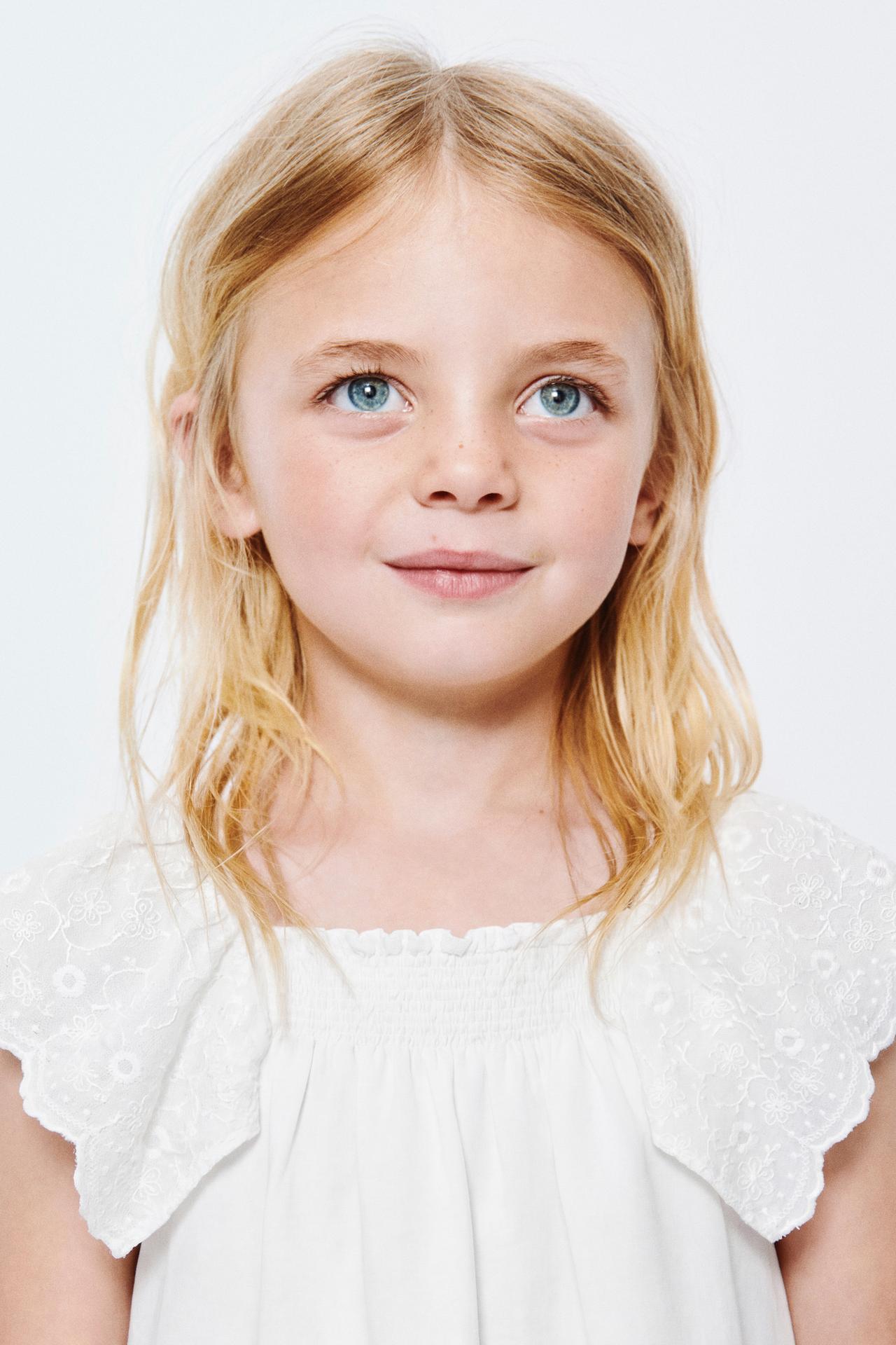 EMBROIDERED DRESS — White
