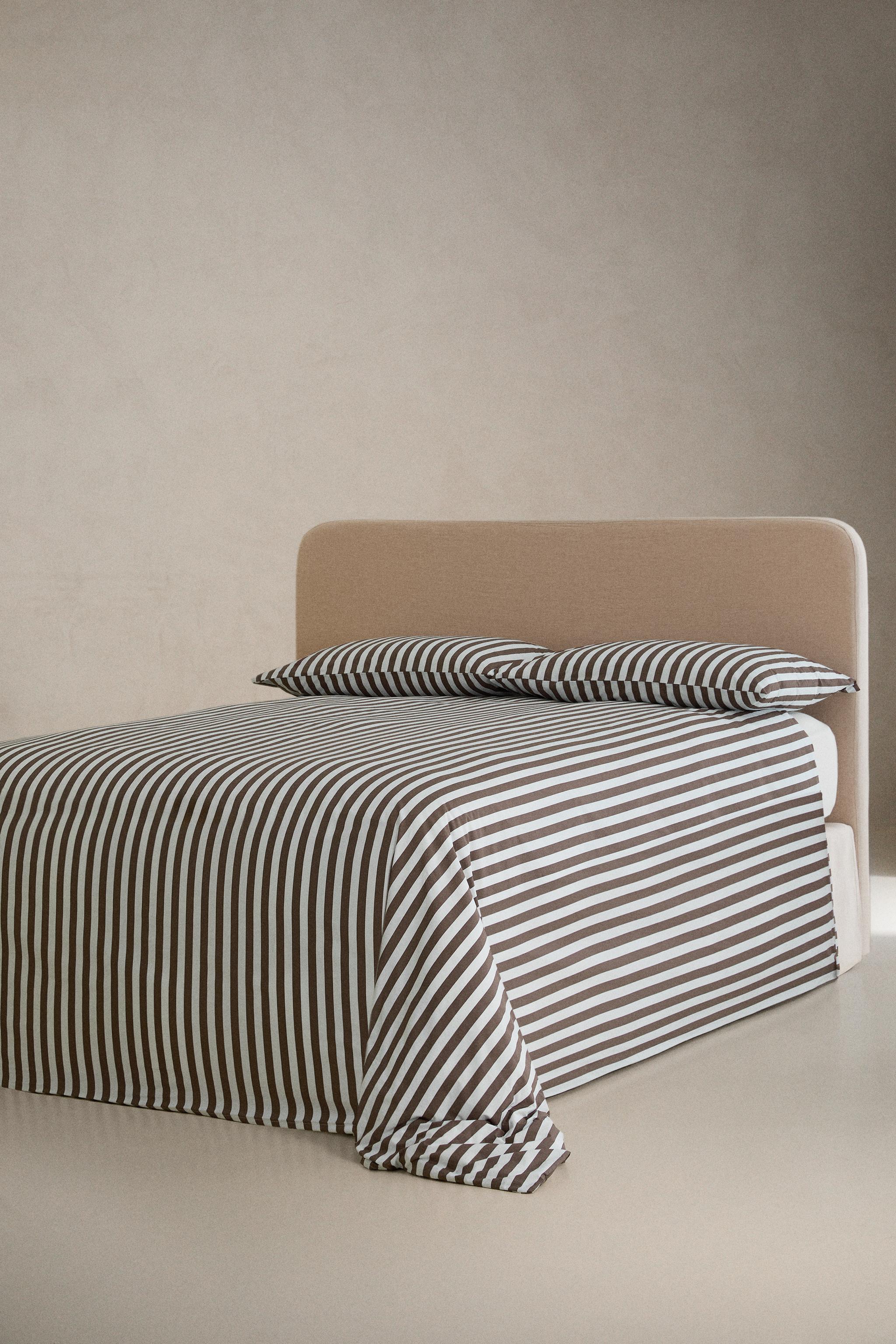 STRIPED PERCALE DUVET COVER (300 THREAD COUNT)