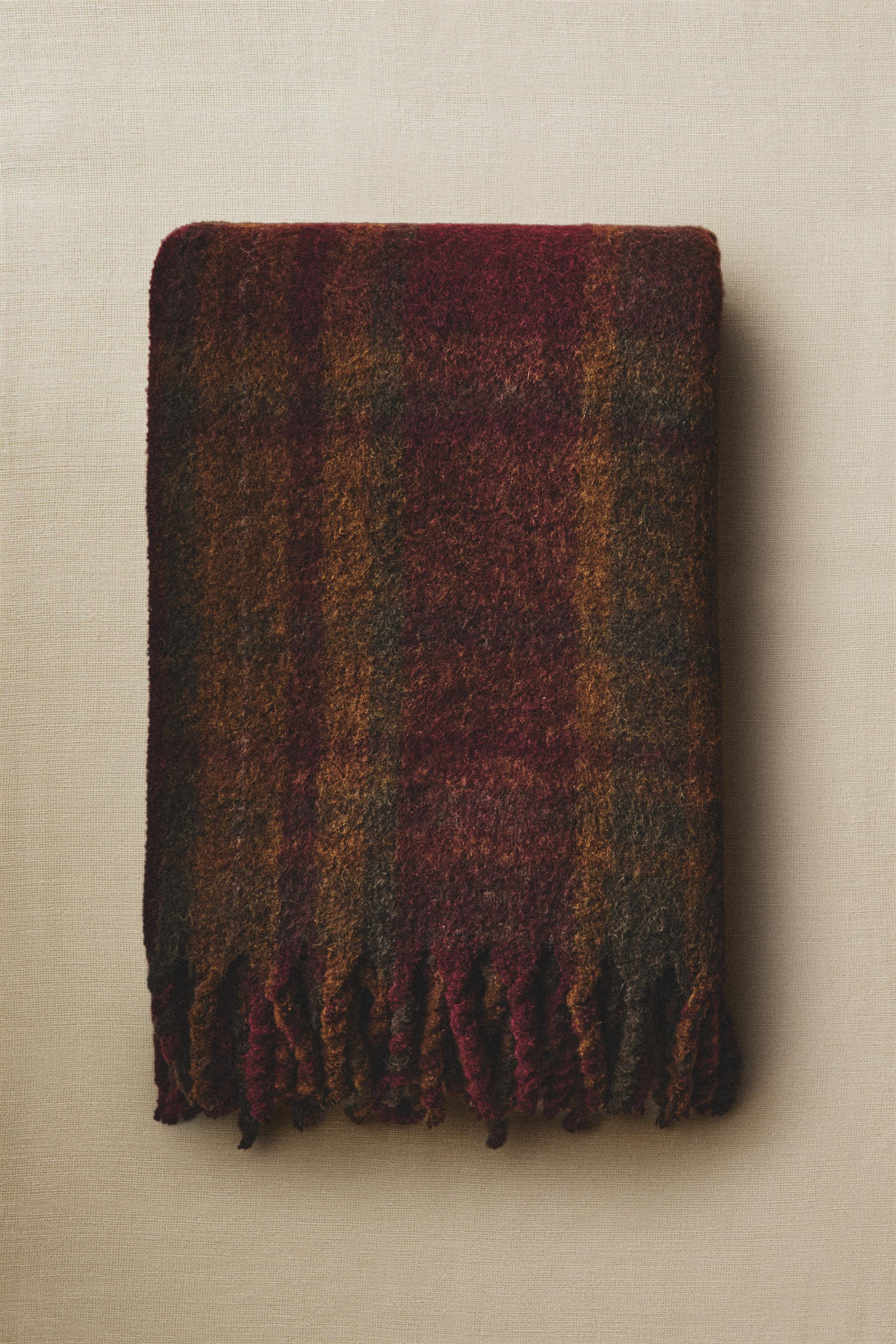 SOFT CHECK BLANKET WITH FRINGING