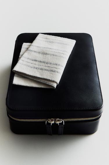 LEATHER MAKEUP BAG WITH COMPARTMENTS — Black 1