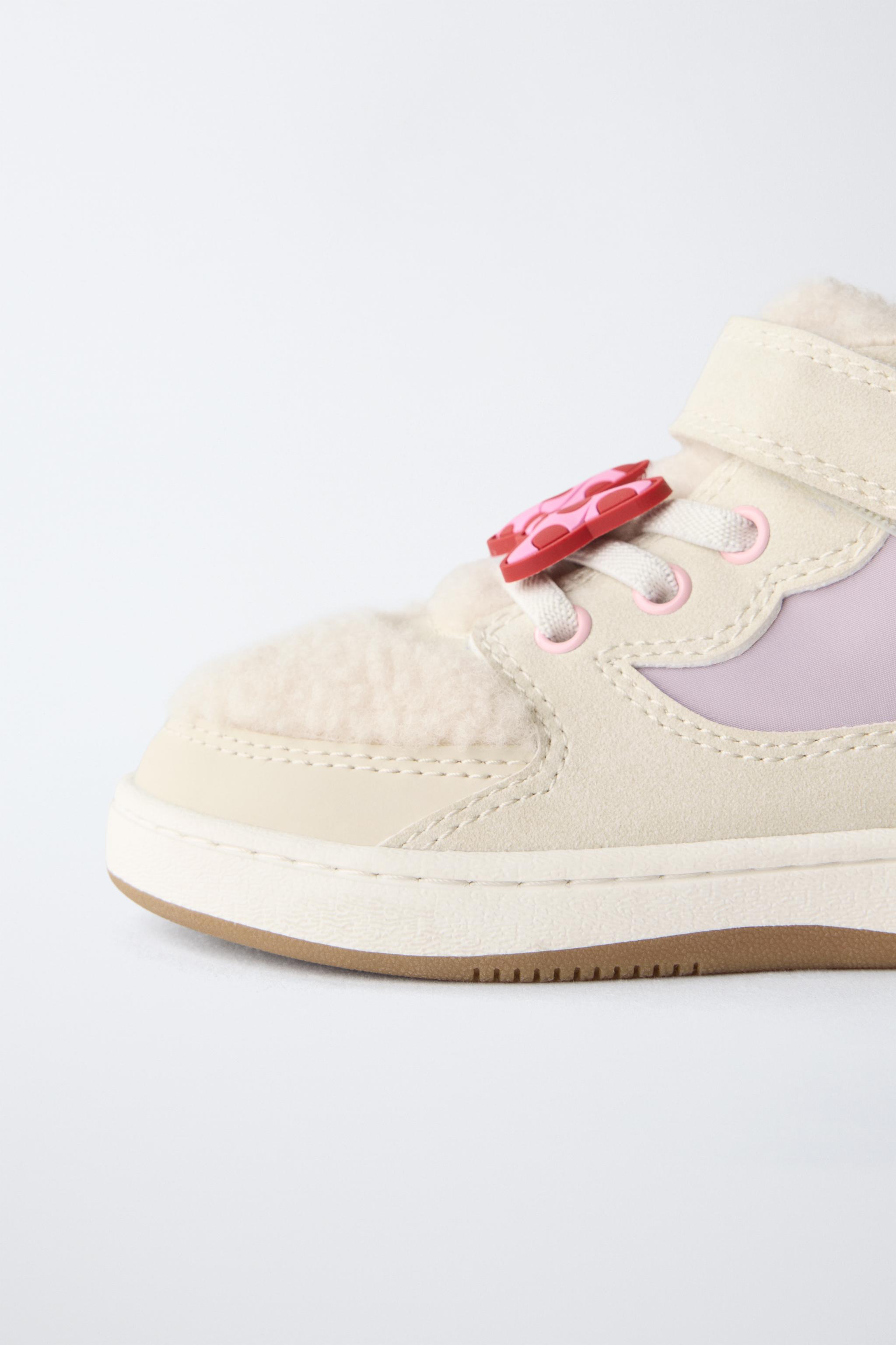 BASKETS MONTANTES EN MOUSSE MINNIE MOUSE © DISNEY