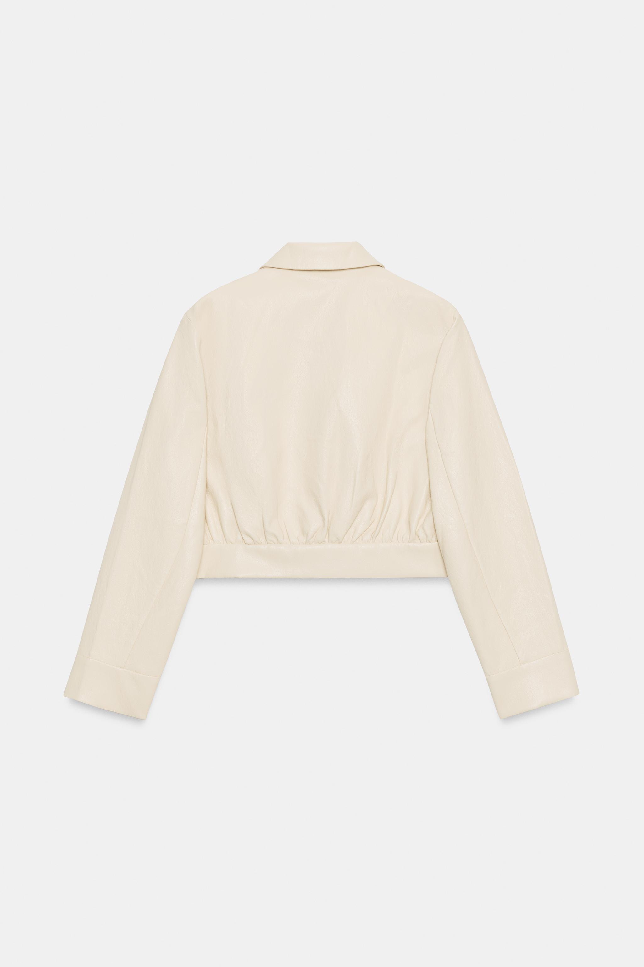 CHEMISE COURTE MATIÈRE SYNTHÉTIQUE ÉPAULETTE