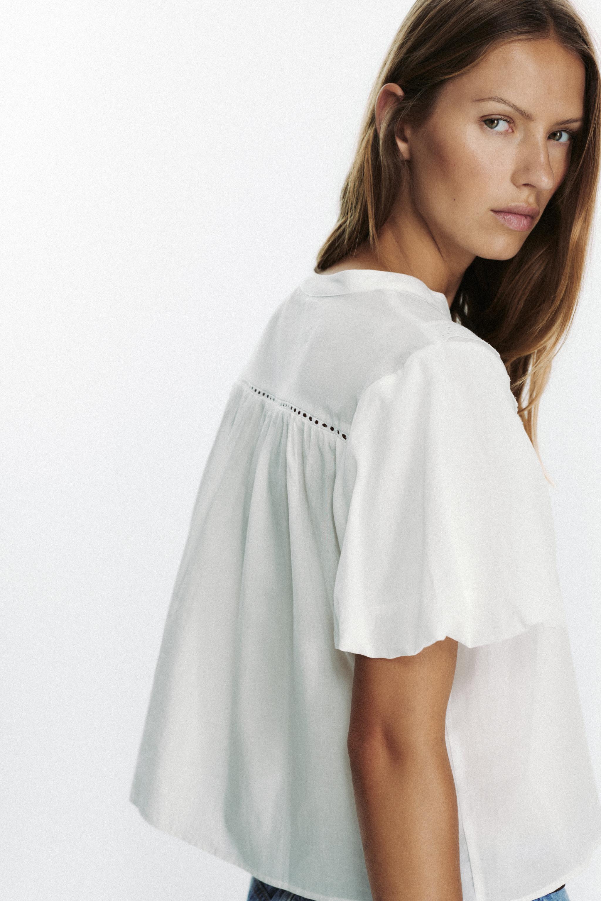 BLOUSE À MANCHES BOUFFANTES