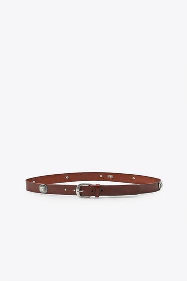CINTURÓN PIEL TACHAS CORAZONES - Rojo oscuro de Zara