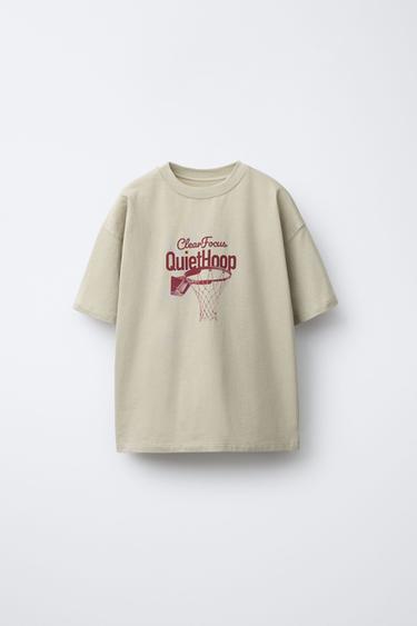 CAMISETA ESTAMPADO BALÓN - Khaki de Zara