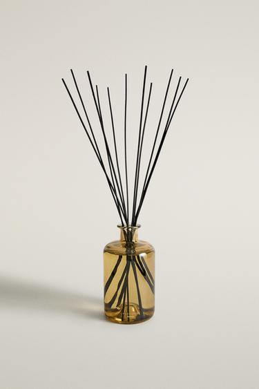 (2.8 L) WHITE LOTUS REED DIFFUSER — Intense red 1