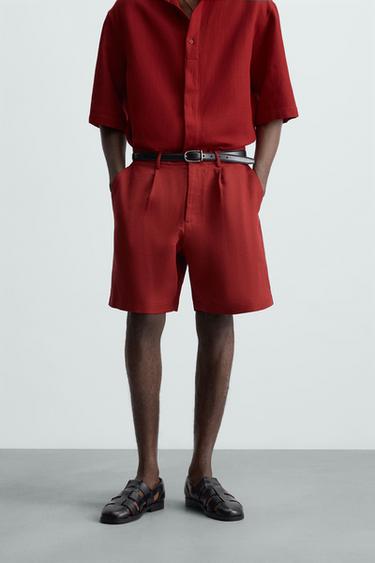 COTTON-LINEN TEXTURED BERMUDA SHORTS - Intense red by Zara