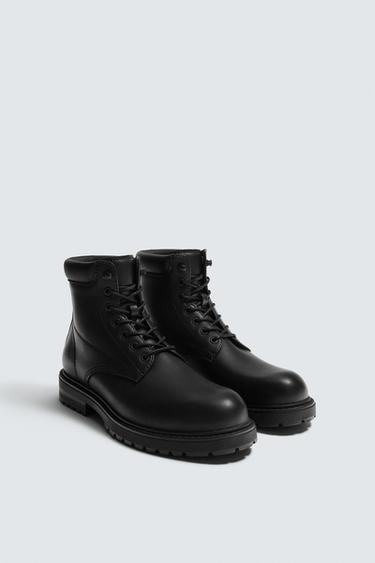 BOTA CORDONES VOLUMEN - Negro de Zara