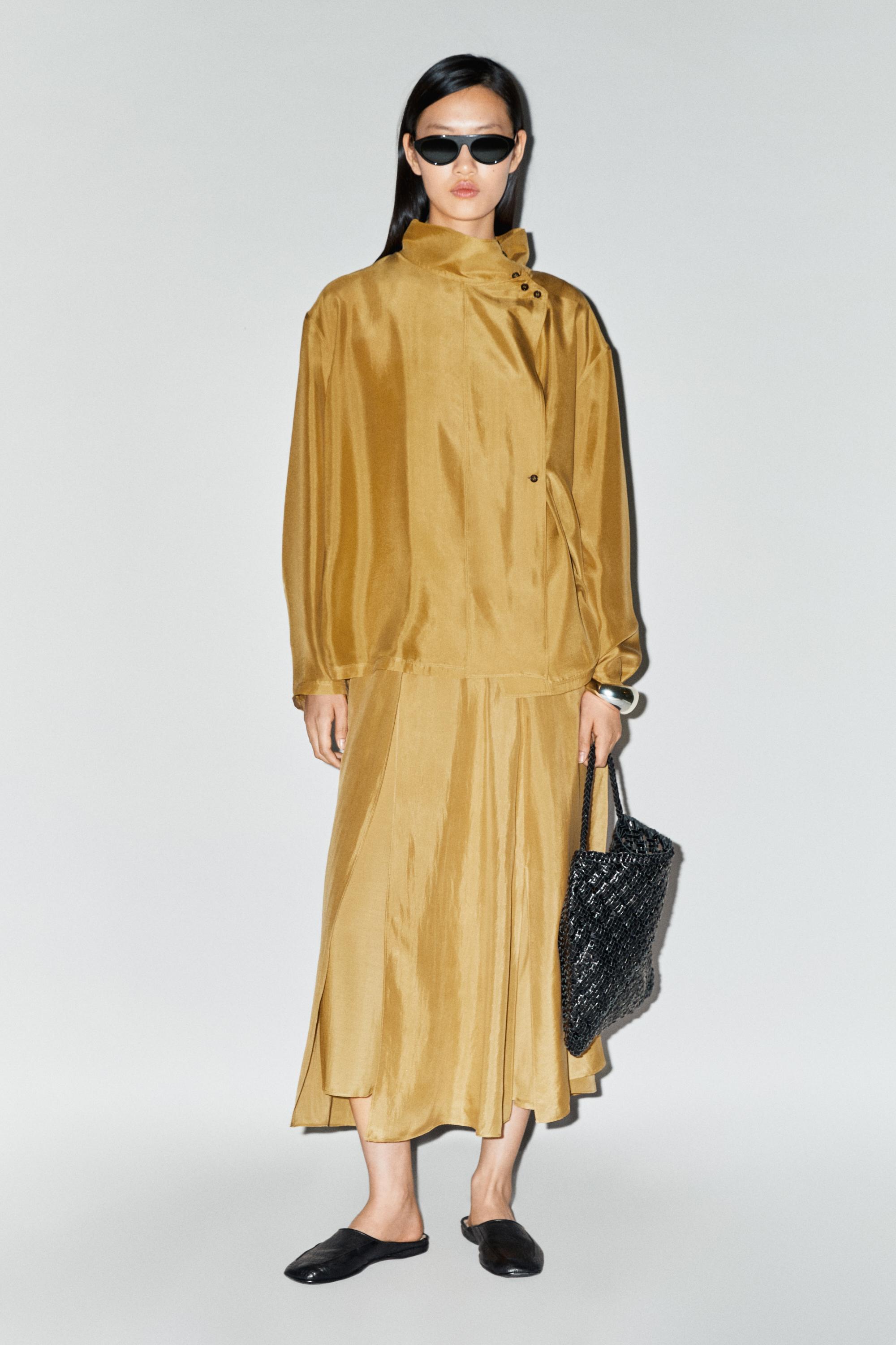 Total look 100% silk flowing midi skirt