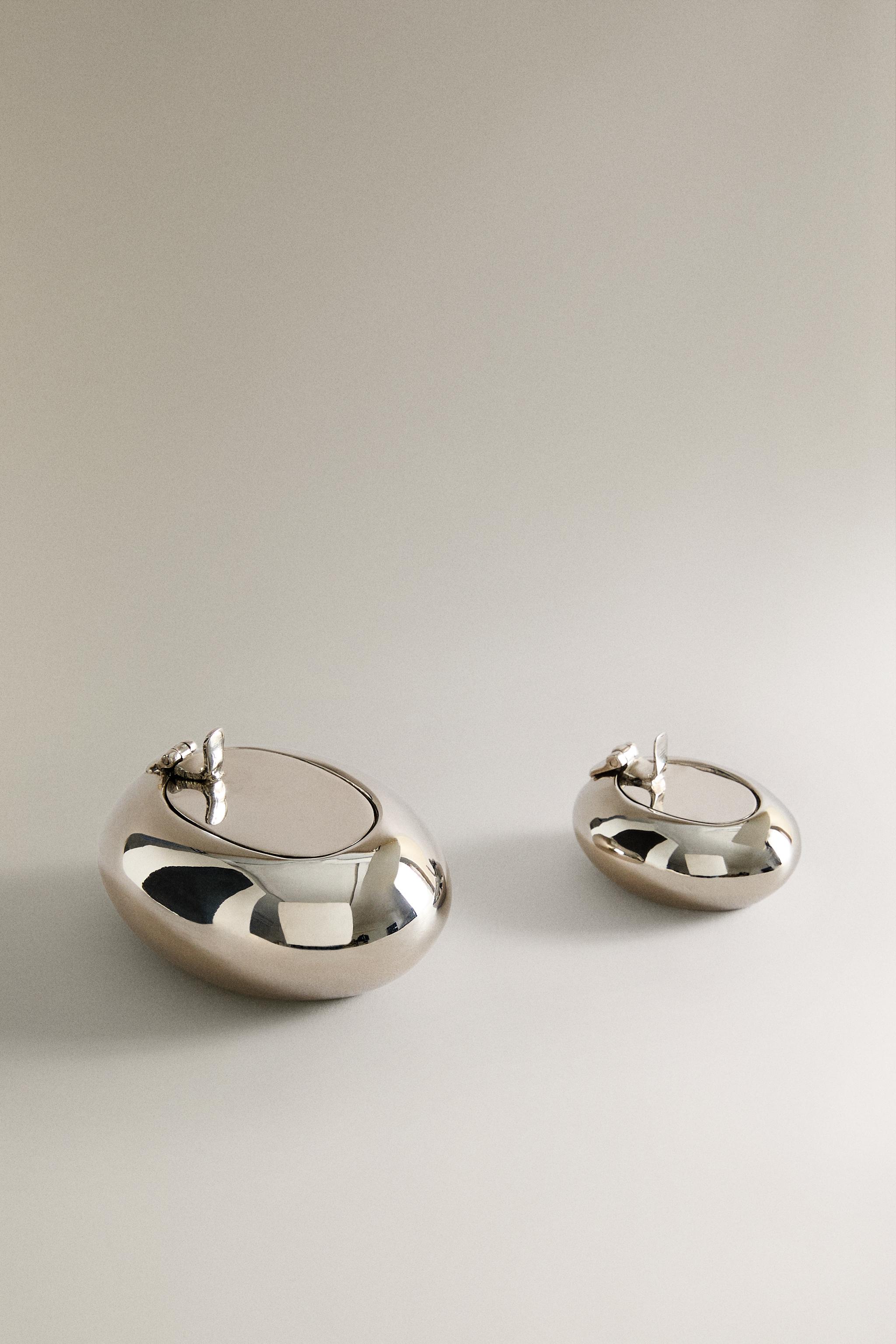 CHROME ASHTRAY — Silver