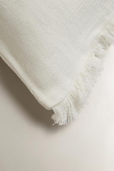 HOUSSE DE COUSSIN LIN LOURD - Écru de Zara - Image 1