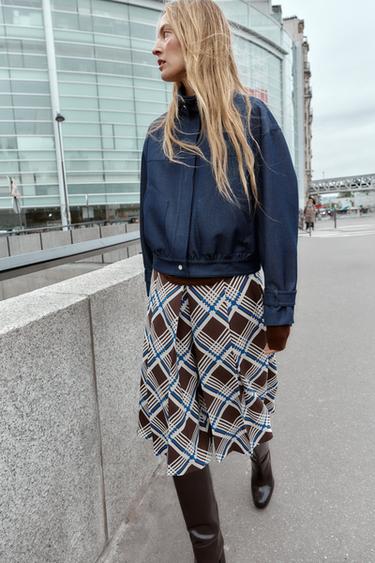 CHAQUETA BOMBER CUELLO SUBIDO - Índigo de Zara