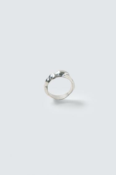 IRREGULAR METAL RING - Silver de Zara - Image 1