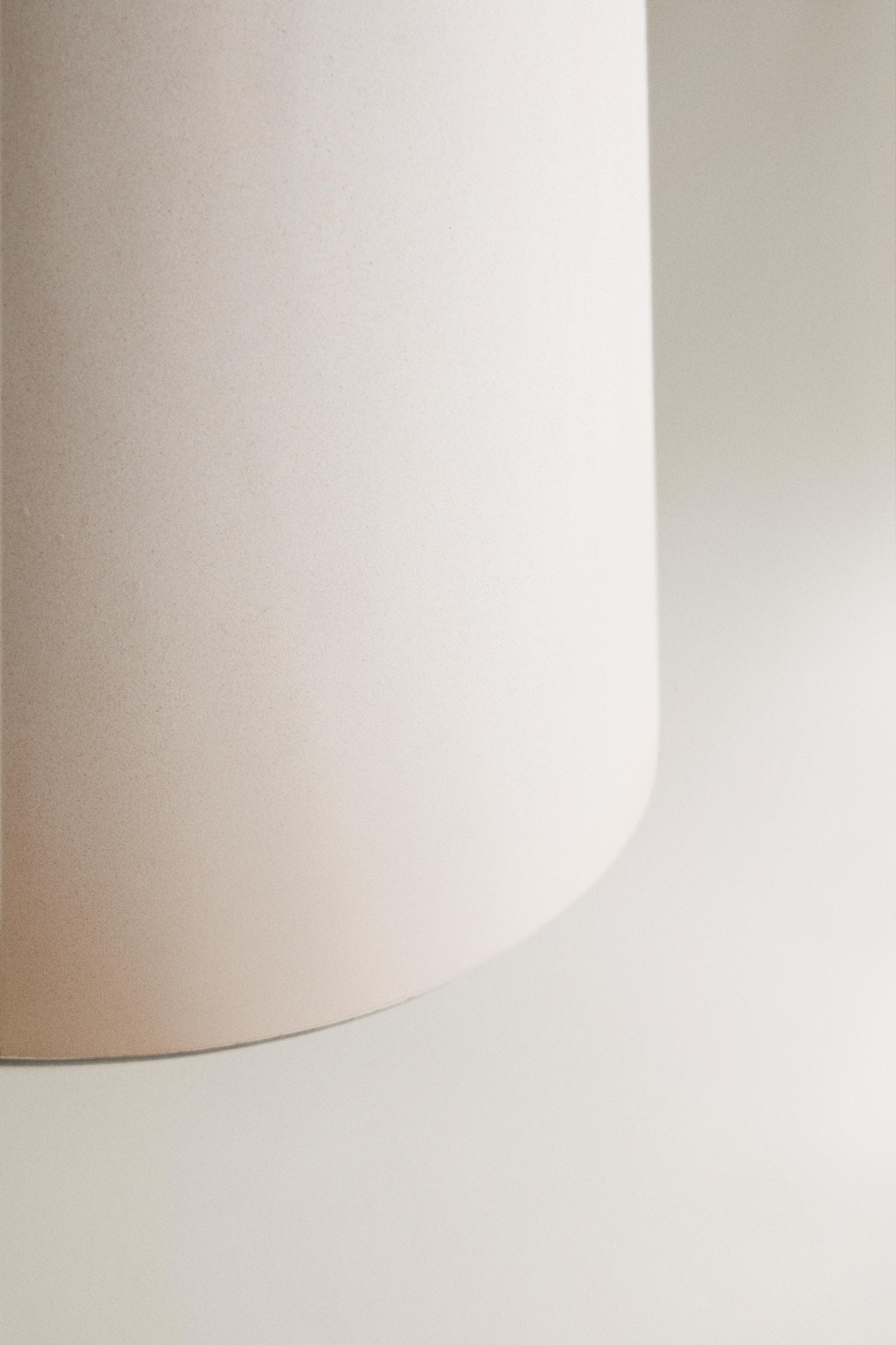 Zara ROUND CEMENT OUTDOOR TABLE — фото 3
