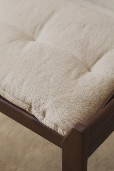 LONG LINEN CUSHION - Light beige by Zara