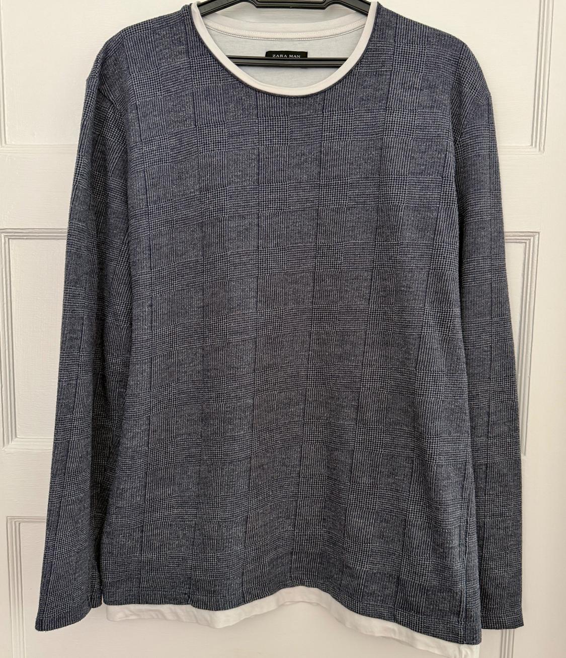 T-SHIRT WITH CONTRASTING UNDERSHIRT - Image 2